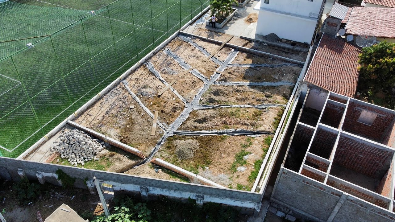 Drenagem para Quadra de Beach Tennis: Como Fazer e Evitar Encharcamentos [Guia Completo]